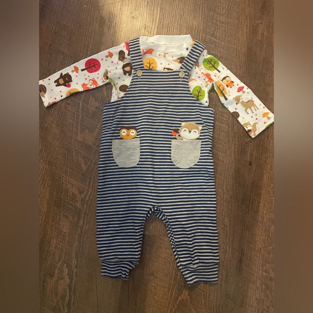 Overall outfit